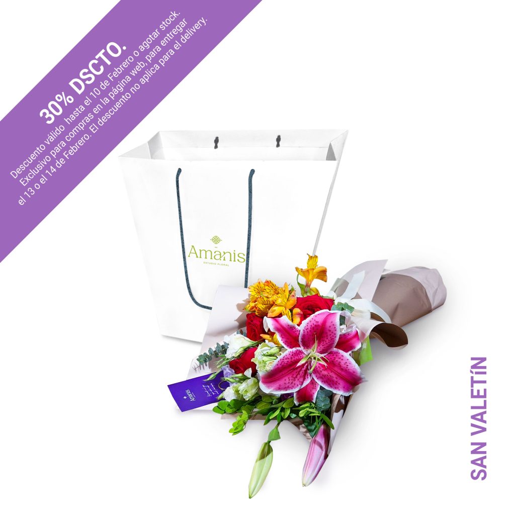 Un bouquet apasionado con 1 lirio rosa, rosas rojas, lisianthus y astromelias en colores variados acompañado por follaje de estación. Presentado en ramo tipo bouquet y bolsa especial tipo V para mayor comodidad y seguridad al momento de transportarlo. Incluye tarjeta de cuidados, alimento floral y dedicatoria personalizada.